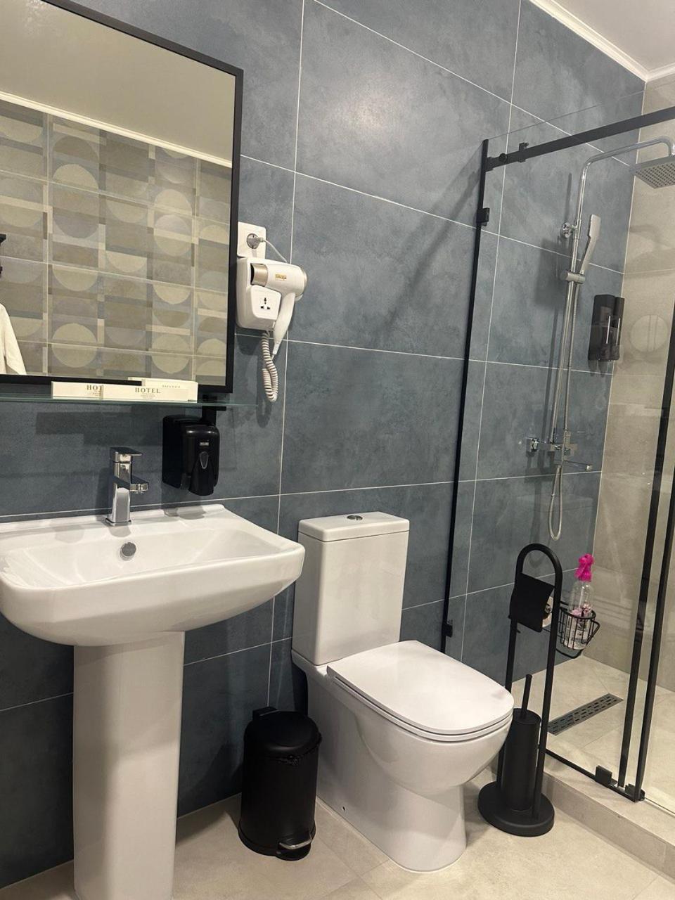 Grand Way Hotel 타라즈 외부 사진