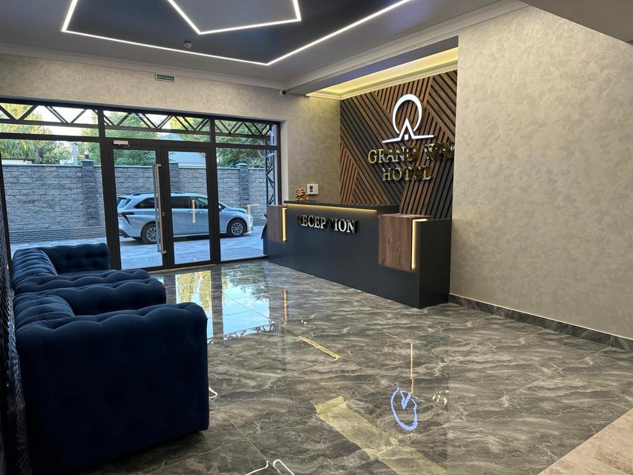 Grand Way Hotel 타라즈 외부 사진
